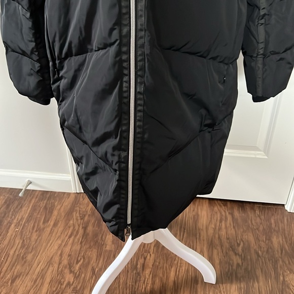 Lands’ End Black Hooded Puffer HyperDry Water Resistant Down Coat - Size XL - Picture 4 of 12
